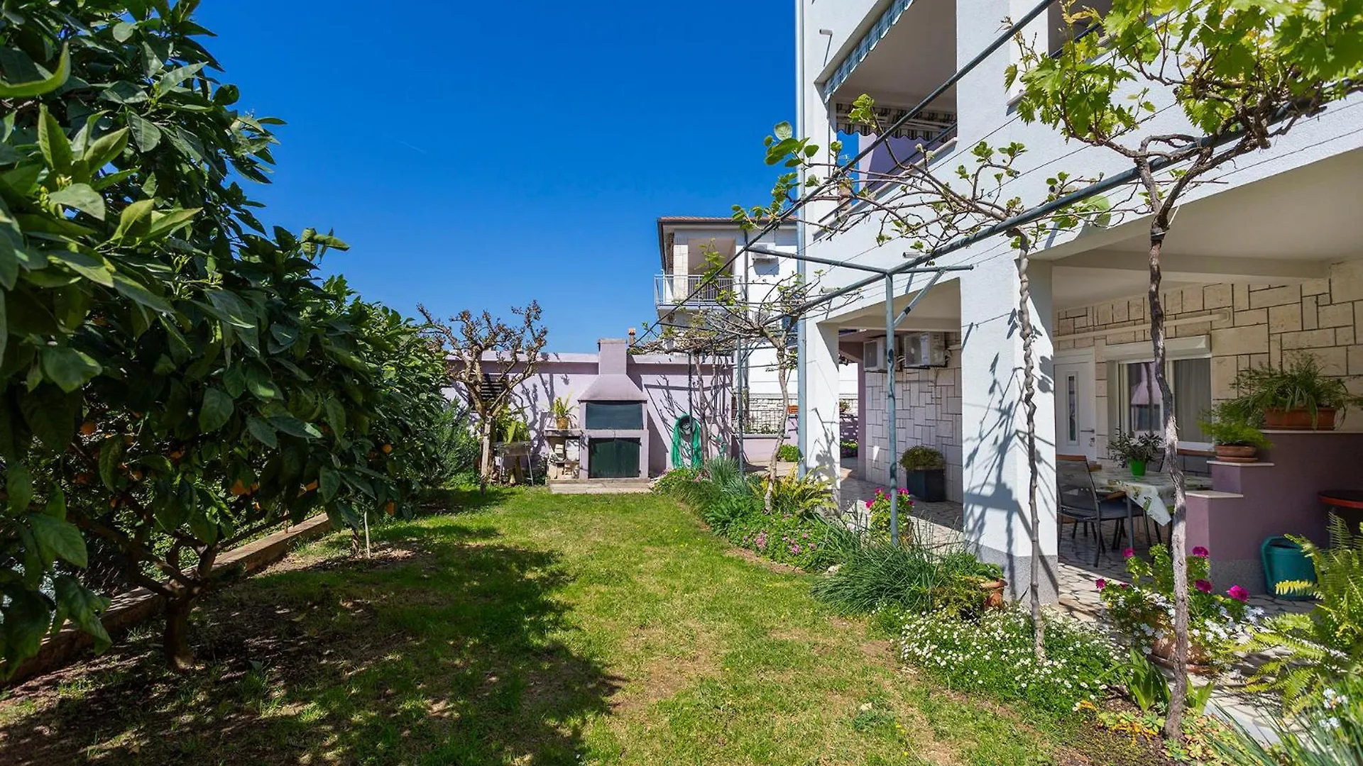 *** Casa de hóspedes Apartments Perka Near Beach Pula Croácia