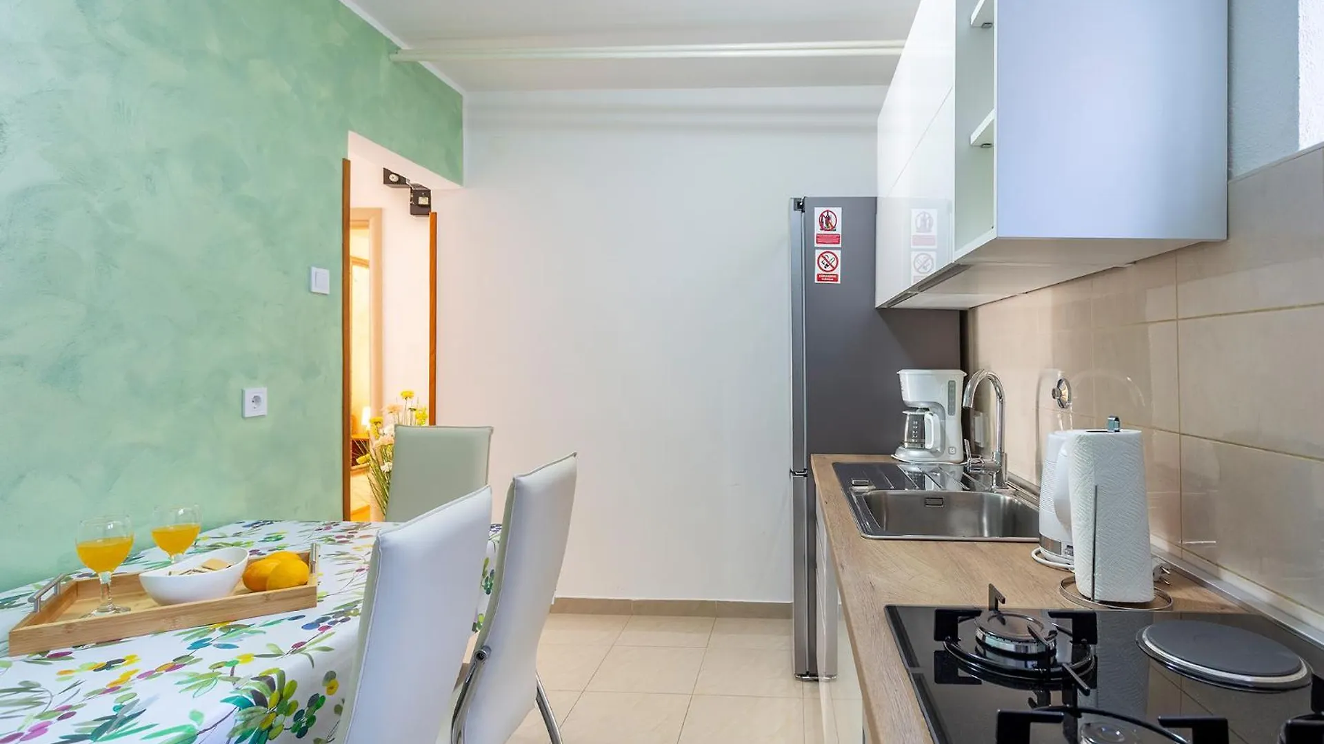 招待所 Apartments Perka Near Beach 普拉