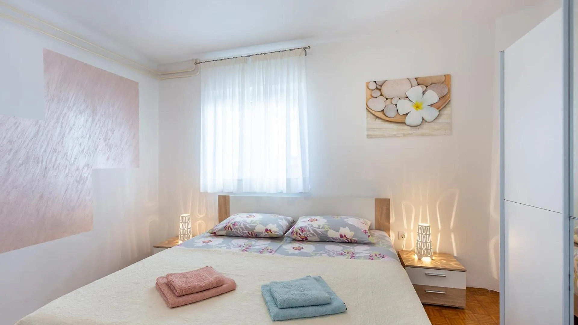 Apartments Perka Near Beach Pula