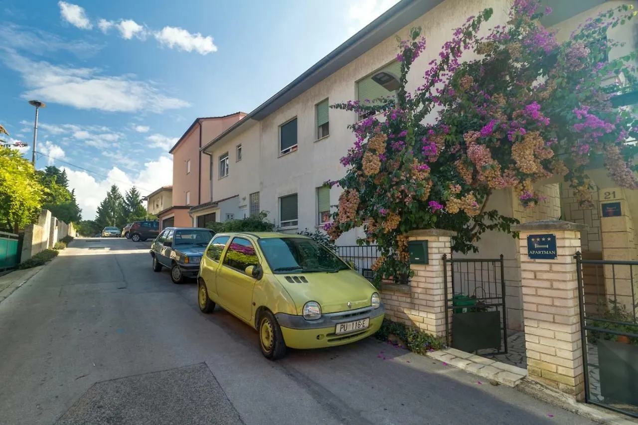 Apartments Perka Near Beach Pula Croácia