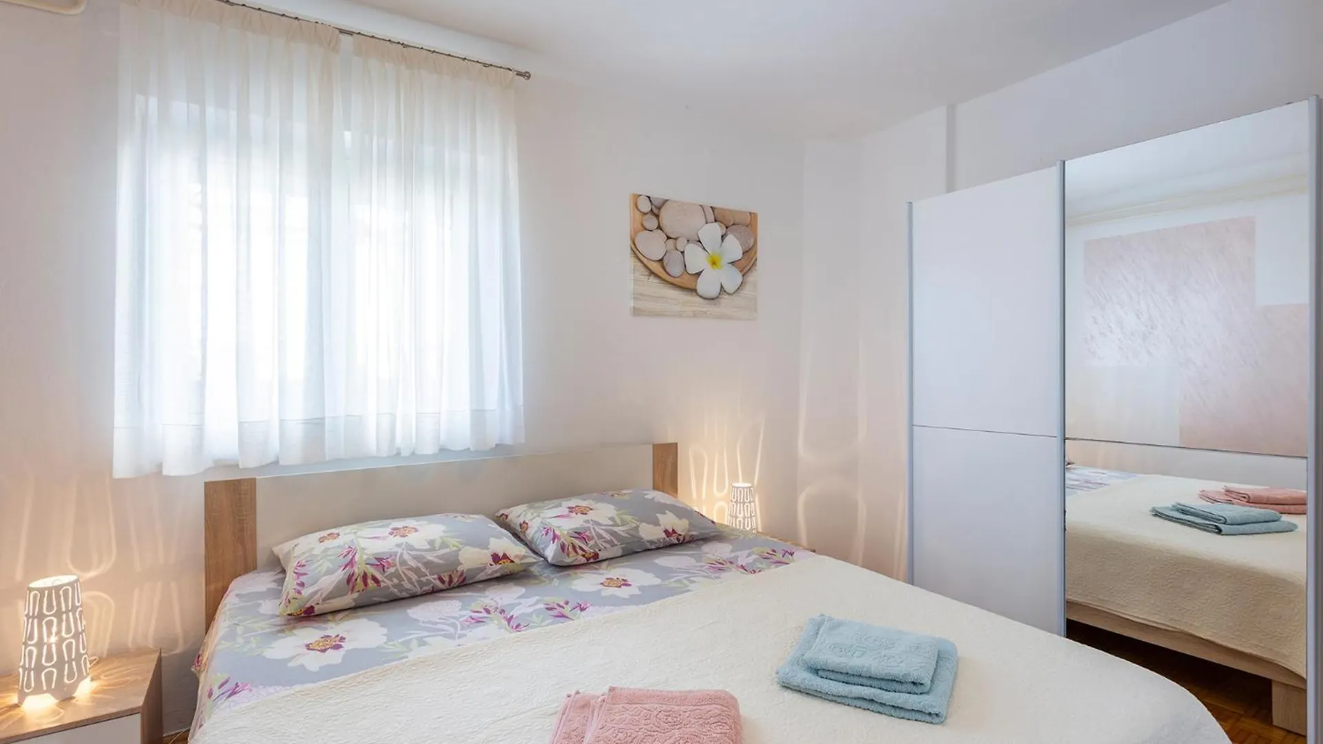 Apartments Perka Near Beach Pula Guest house